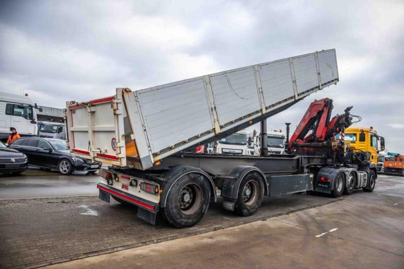 Kwb KIPPER + FASSI F245A/5X - סמיטריילר עם מזהיר: תמונה 3 Kwb KIPPER + FASSI F245A/5X - סמיטריילר עם מזהיר: תמונה 3