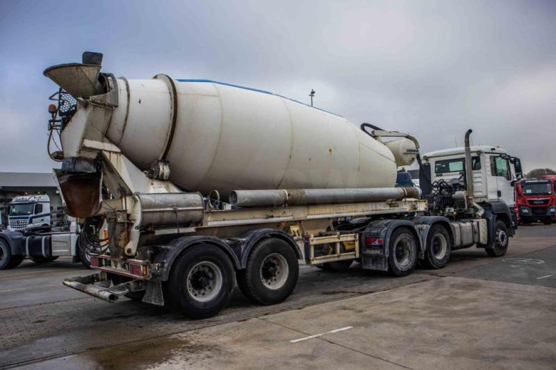 Liebherr LIEBHERR BETON MIXER/MALAXEUR/MISCHER 12M3 - מערבל בטון סמיטרליילר: תמונה 2 Liebherr LIEBHERR BETON MIXER/MALAXEUR/MISCHER 12M3 - מערבל בטון סמיטרליילר: תמונה 2