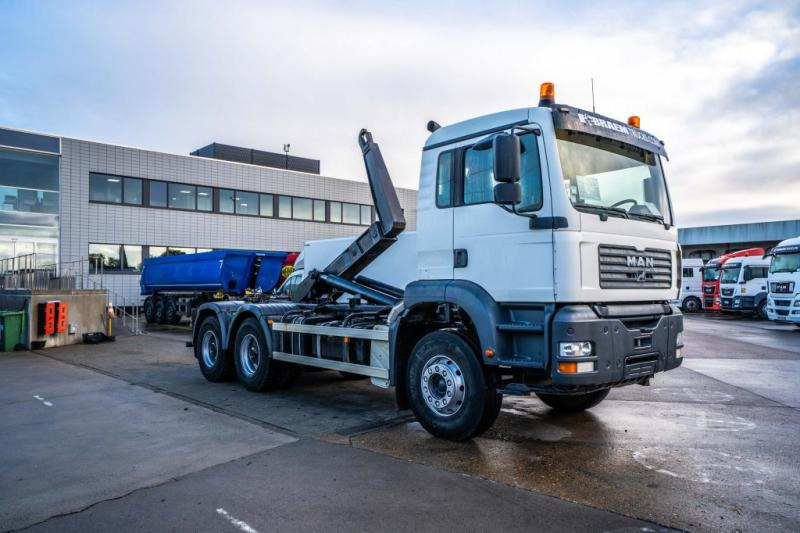 MAN TGA 33.360 BB - משאית הרמת וו: תמונה 2 MAN TGA 33.360 BB - משאית הרמת וו: תמונה 2