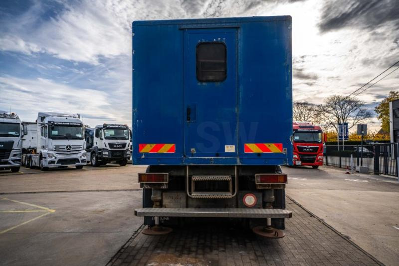 MAN TGA 33.363 FDAK- 6x6 + LABO - משאית תיבה: תמונה 5 MAN TGA 33.363 FDAK- 6x6 + LABO - משאית תיבה: תמונה 5