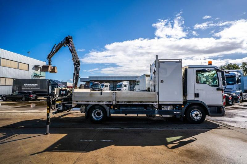 MAN TGL 12.190 BL + HIAB 055 D-1 HIDUO - משאית צד נופל/ שטוחה, משאית מנוף: תמונה 3 MAN TGL 12.190 BL + HIAB 055 D-1 HIDUO - משאית צד נופל/ שטוחה, משאית מנוף: תמונה 3