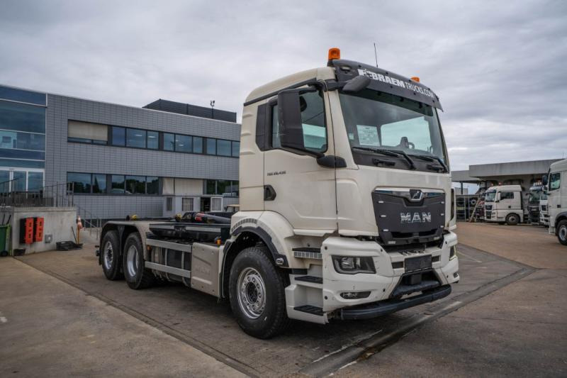 MAN TGS 26.430 6x2-4 BL - משאית הרמת וו: תמונה 2 MAN TGS 26.430 6x2-4 BL - משאית הרמת וו: תמונה 2