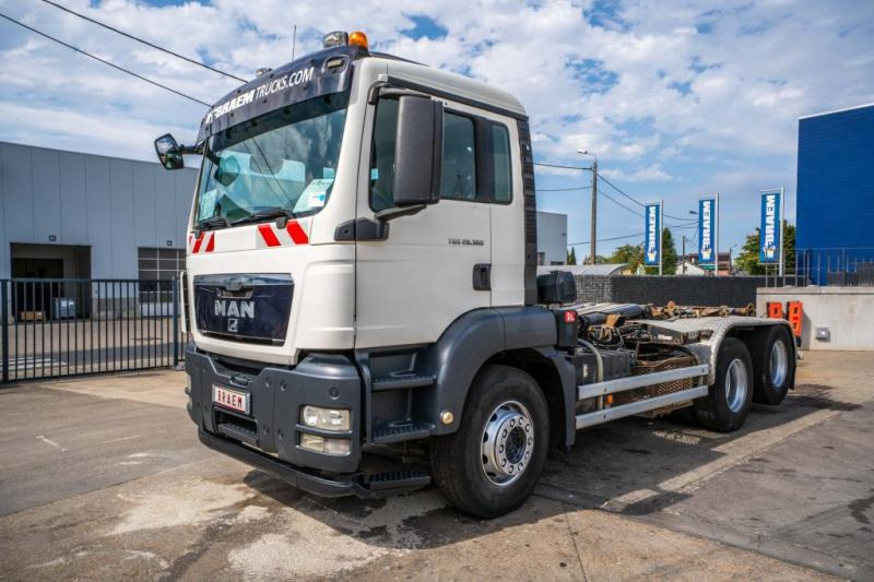 MAN TGS 28.360 BL+INTARDER+10 Pneus/tires - משאית הרמת וו: תמונה 1 MAN TGS 28.360 BL+INTARDER+10 Pneus/tires - משאית הרמת וו: תמונה 1