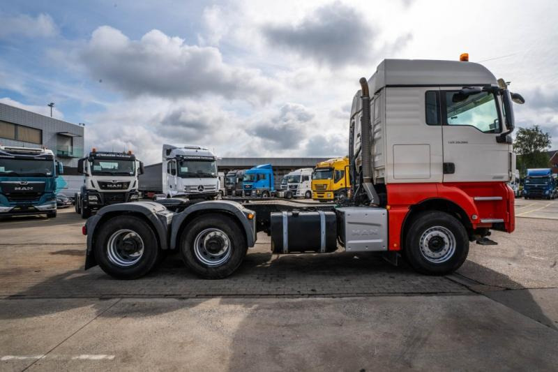 MAN TGX 33.560 XLX BLS+BIG AXLES+INTARDER - יחידת טרקטור: תמונה 3 MAN TGX 33.560 XLX BLS+BIG AXLES+INTARDER - יחידת טרקטור: תמונה 3