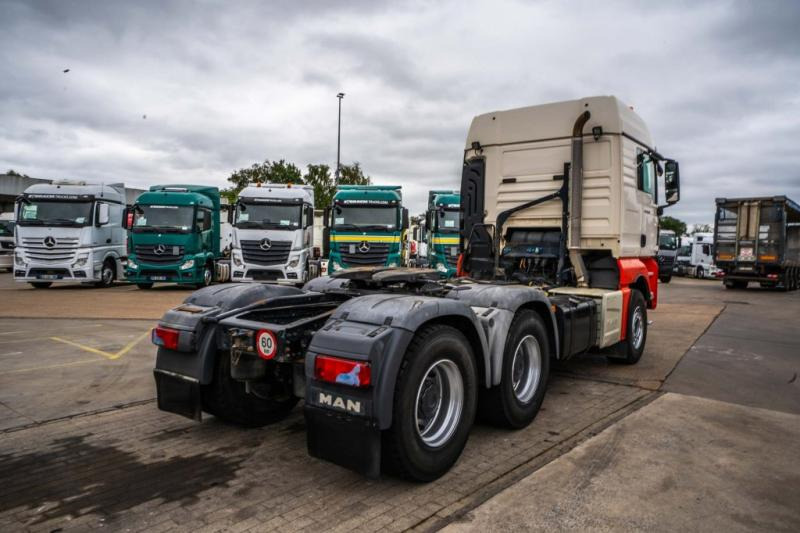 MAN TGX 33.560 XLX BLS+BIG AXLES+INTARDER - יחידת טרקטור: תמונה 4 MAN TGX 33.560 XLX BLS+BIG AXLES+INTARDER - יחידת טרקטור: תמונה 4