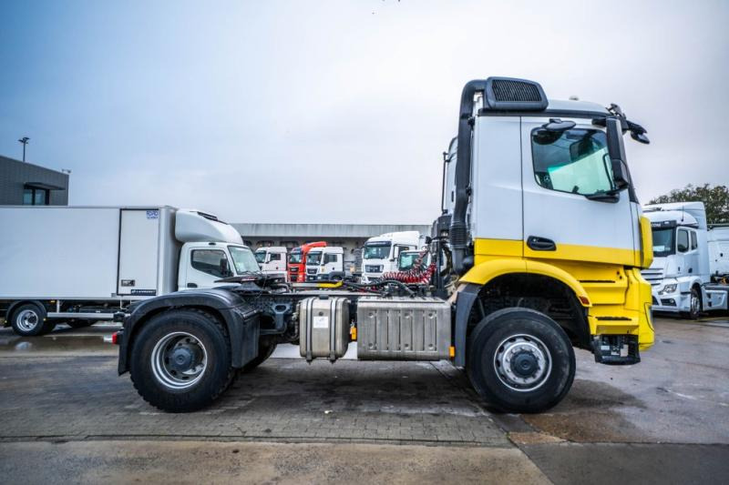 Mercedes AROCS 2045 AS (cardan) - יחידת טרקטור: תמונה 3 Mercedes AROCS 2045 AS (cardan) - יחידת טרקטור: תמונה 3
