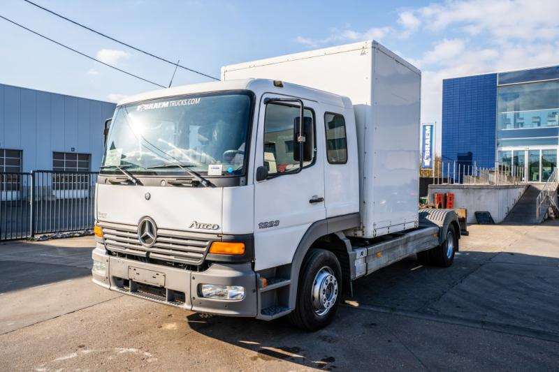 Mercedes ATEGO 1223 - משאית הרמת וו: תמונה 1 Mercedes ATEGO 1223 - משאית הרמת וו: תמונה 1