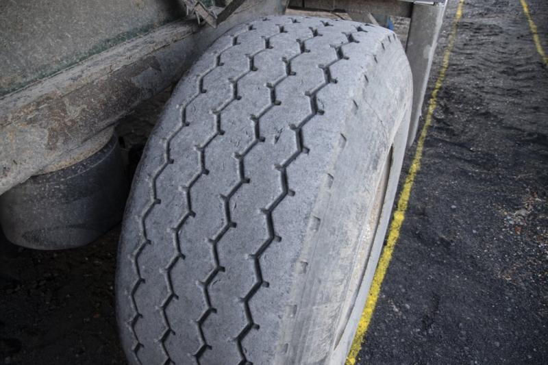 Mol K85F/20T/37ST- HYDR. DOOR - סמיטריילר עם מזהיר: תמונה 5 Mol K85F/20T/37ST- HYDR. DOOR - סמיטריילר עם מזהיר: תמונה 5