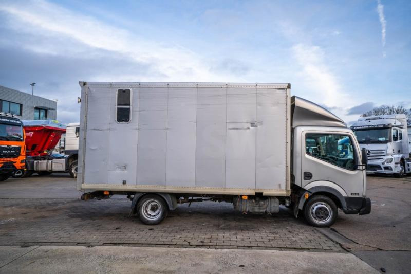 Nissan CABSTAR 35.13 - כלי רכב מסחרי עם לוח: תמונה 3 Nissan CABSTAR 35.13 - כלי רכב מסחרי עם לוח: תמונה 3