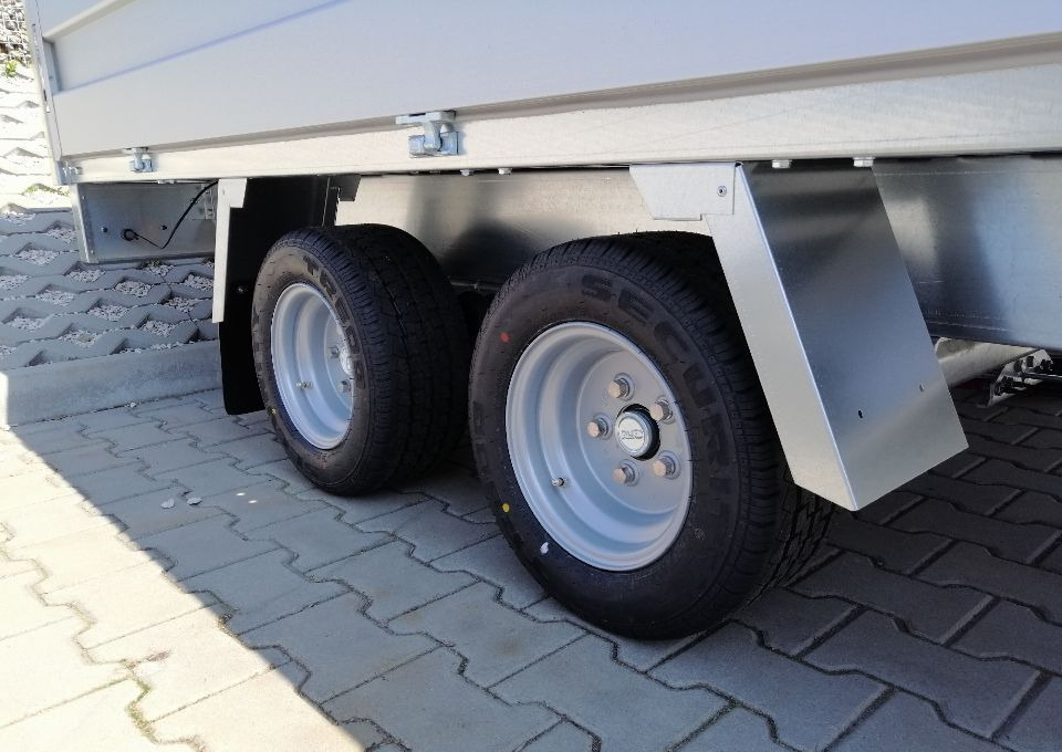 Besttrailers CONDOR III - קרון נגרר צד נופל/ שטוח: תמונה 3 Besttrailers CONDOR III - קרון נגרר צד נופל/ שטוח: תמונה 3