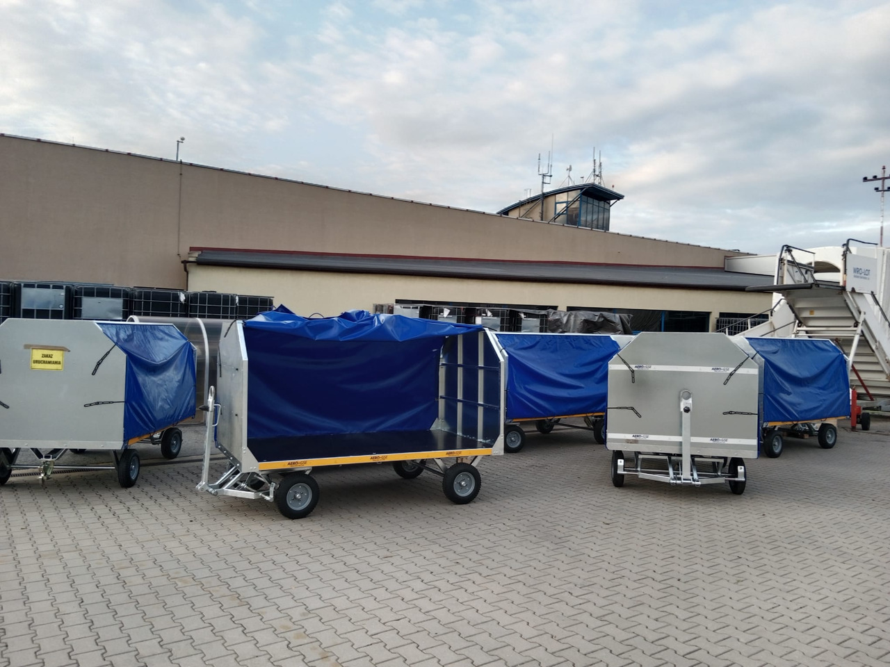 AERO-GSE BAGGAGE CART BC-ZW30-D2400 - ציוד תמיכת קרקע: תמונה 2 AERO-GSE BAGGAGE CART BC-ZW30-D2400 - ציוד תמיכת קרקע: תמונה 2