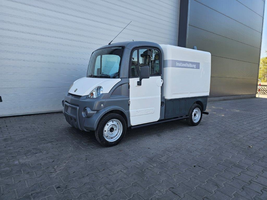 AIXAM MEGA - P96VBA - כלי רכב מסחרי עם תיבה: תמונה 1 AIXAM MEGA - P96VBA - כלי רכב מסחרי עם תיבה: תמונה 1