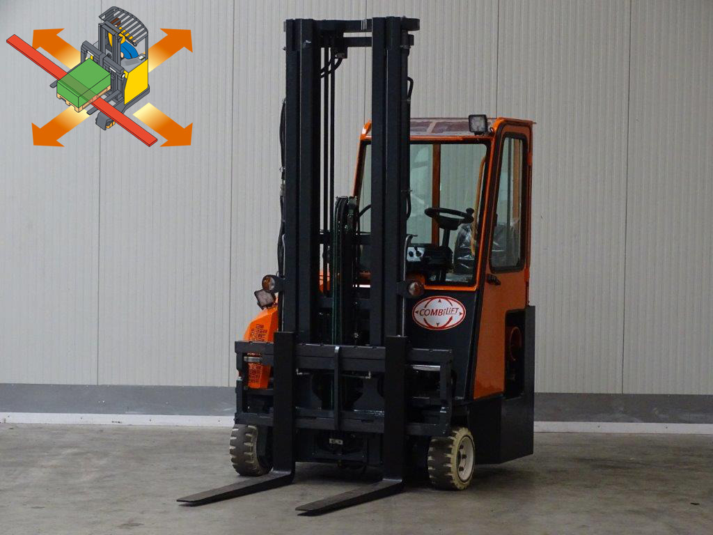 Combilift C2500CB - TRIPLEX - משאית הגעה ב-4 דרכים: תמונה 1 Combilift C2500CB - TRIPLEX - משאית הגעה ב-4 דרכים: תמונה 1