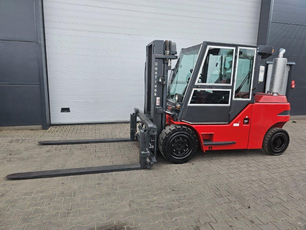 Dan Truck 8450DG Container-Indoor-Stapler -TRIPLEX - מלגזת סולר: תמונה 3 Dan Truck 8450DG Container-Indoor-Stapler -TRIPLEX - מלגזת סולר: תמונה 3