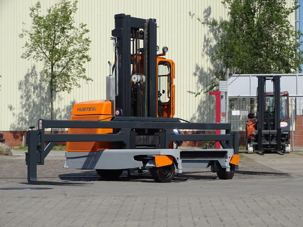 Hubtex DQ45-G - TRAVERSE - משאית הגעה ב-4 דרכים: תמונה 4 Hubtex DQ45-G - TRAVERSE - משאית הגעה ב-4 דרכים: תמונה 4