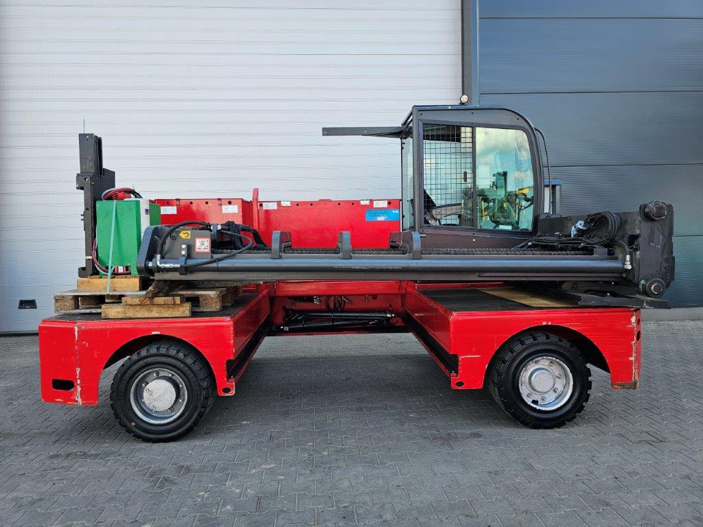 Jumbo EQn50/14/90T - TRIPLEX - מעמיס צד: תמונה 2 Jumbo EQn50/14/90T - TRIPLEX - מעמיס צד: תמונה 2