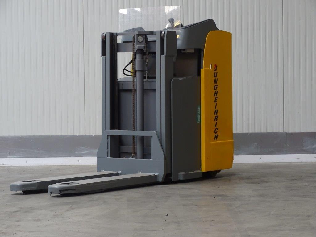 Jungheinrich ESD120 - מערים: תמונה 1 Jungheinrich ESD120 - מערים: תמונה 1