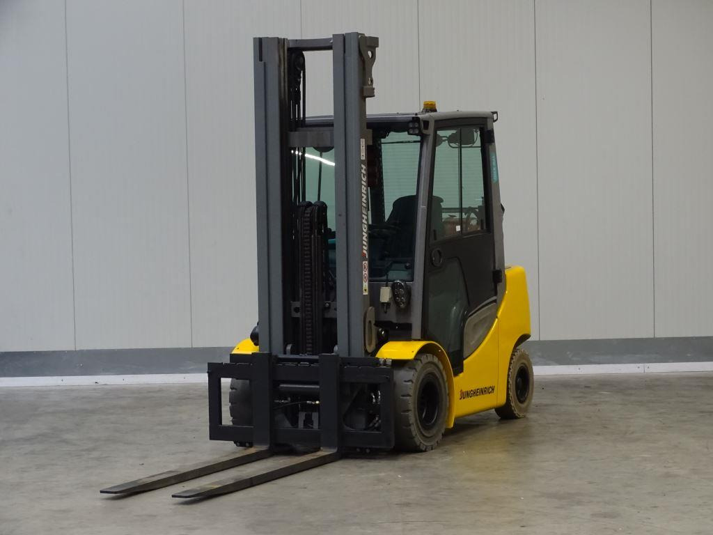 Jungheinrich TFG430s - TRIPLEX - מלגזה: תמונה 1 Jungheinrich TFG430s - TRIPLEX - מלגזה: תמונה 1