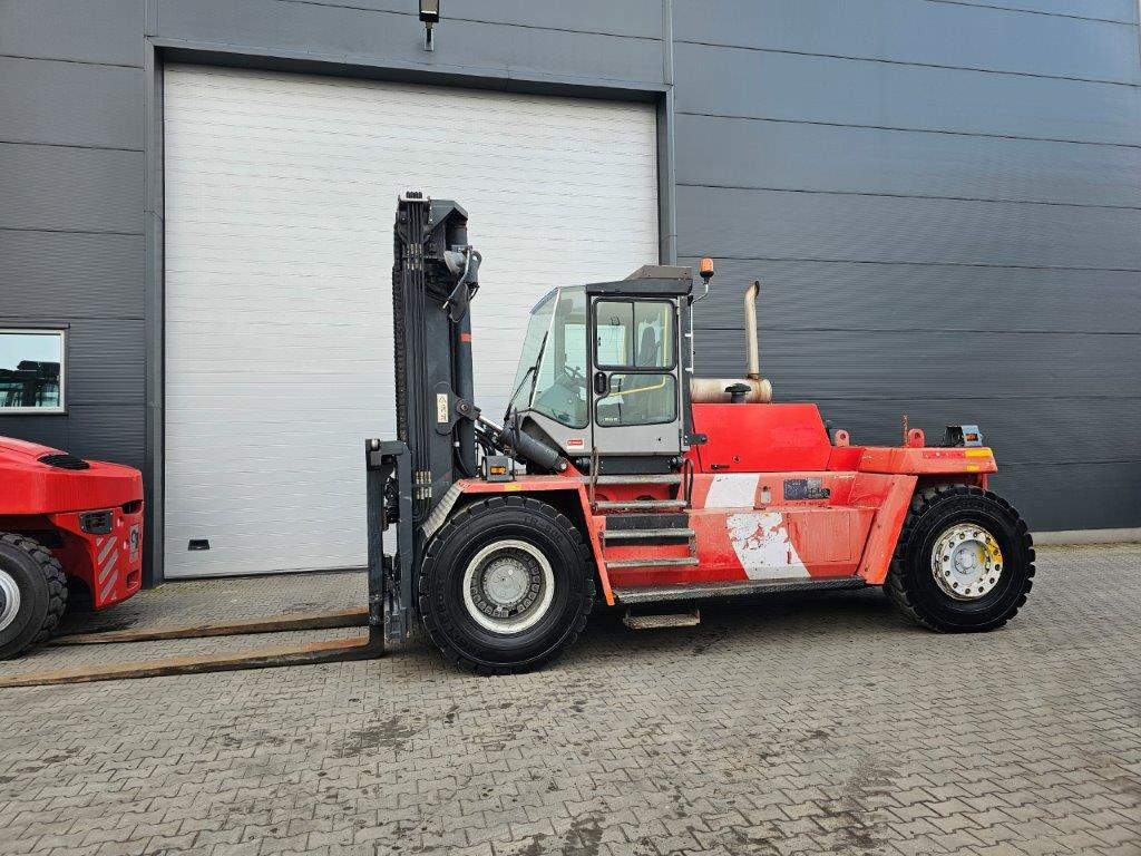 Kalmar DCD250-12LB - מלגזת סולר: תמונה 1 Kalmar DCD250-12LB - מלגזת סולר: תמונה 1
