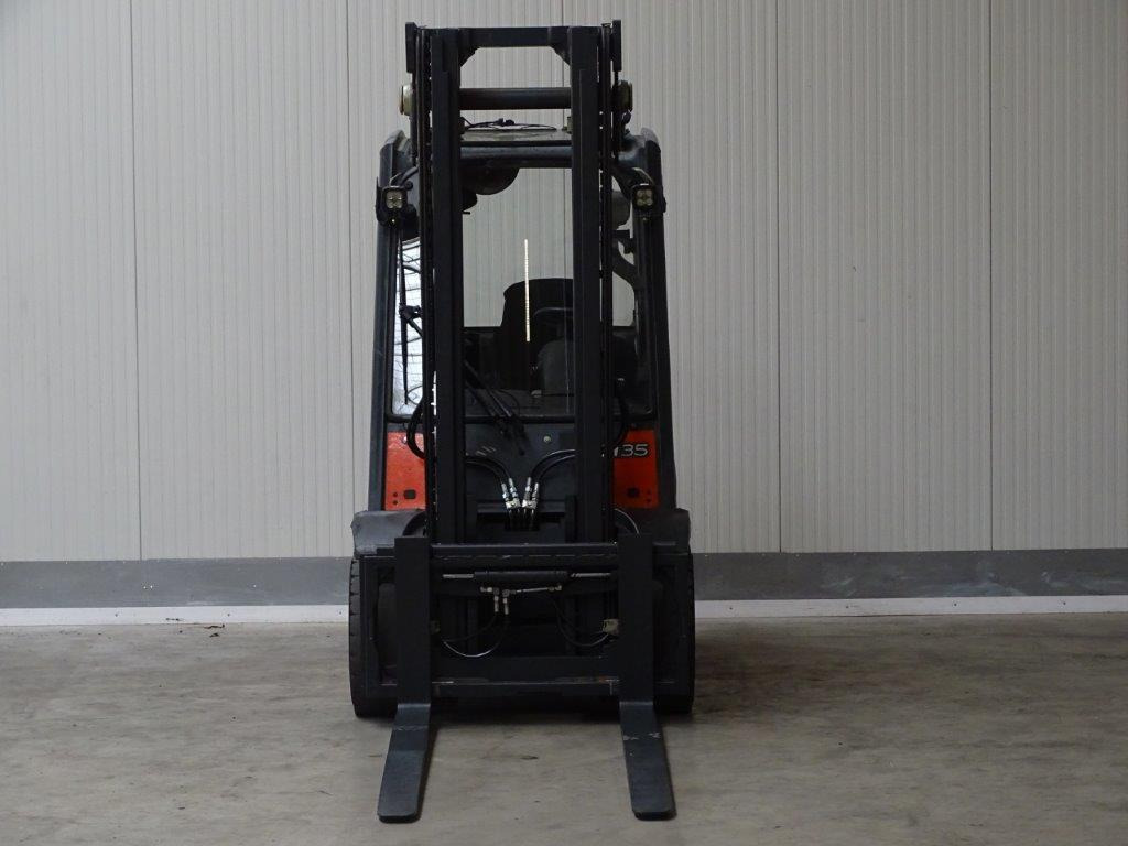 Linde H35D - מלגזת סולר: תמונה 5 Linde H35D - מלגזת סולר: תמונה 5