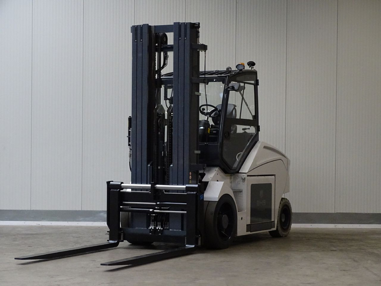 Montini MR10 - Li-ION - TRIPLEX - DEMO - מלגזה חשמלית: תמונה 3 Montini MR10 - Li-ION - TRIPLEX - DEMO - מלגזה חשמלית: תמונה 3