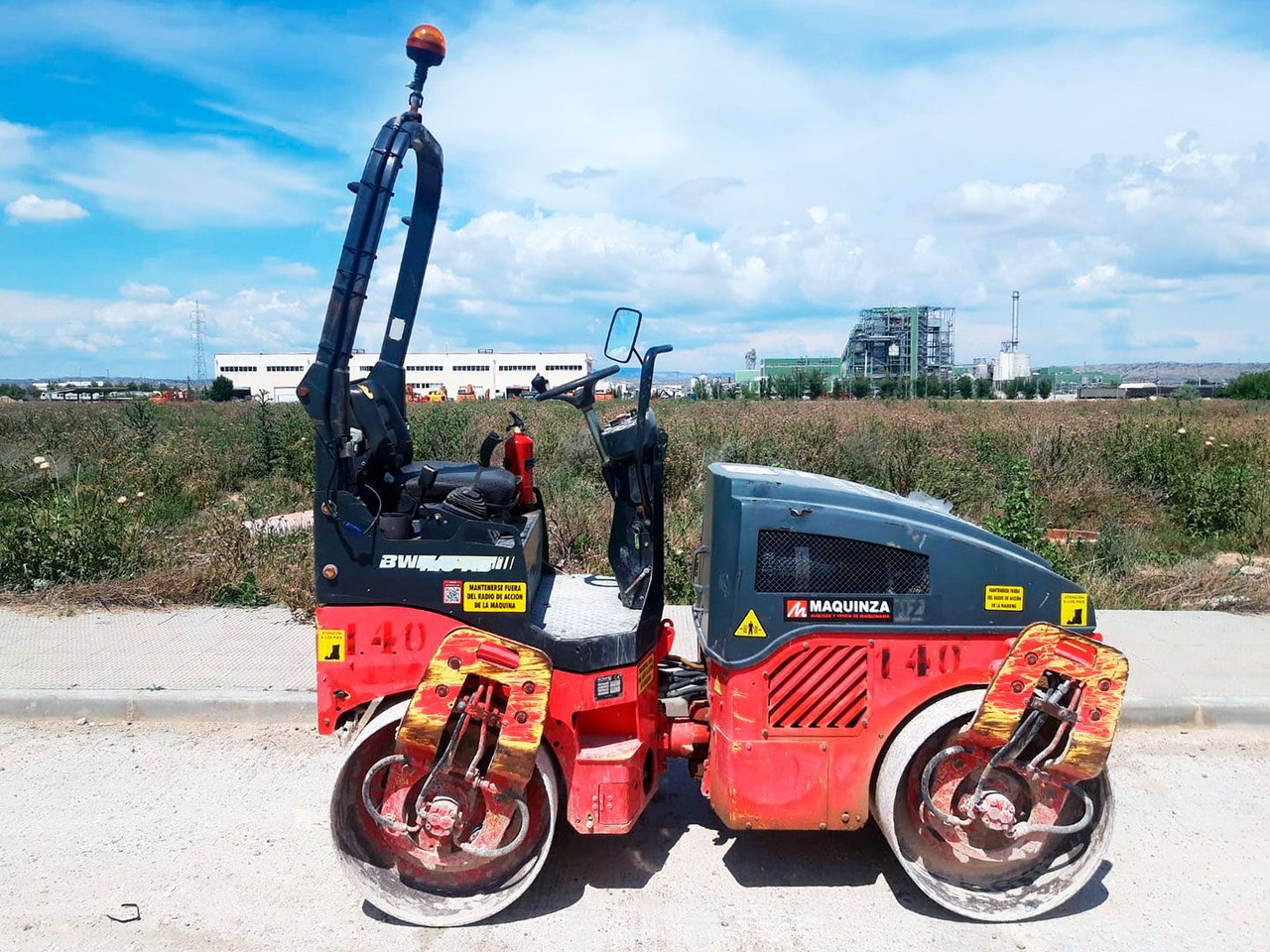 BOMAG BW120AD4 - מיני רולר: תמונה 1 BOMAG BW120AD4 - מיני רולר: תמונה 1