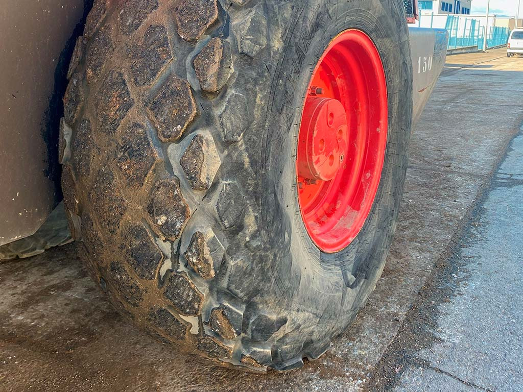 מדחס BOMAG BW219D4: תמונה 9