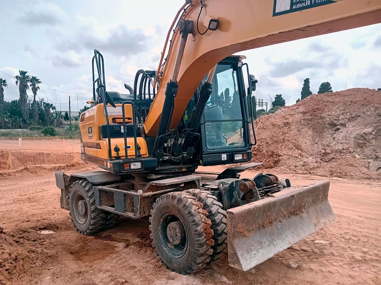 HYUNDAI HW180 - מחפר גלגלים: תמונה 2 HYUNDAI HW180 - מחפר גלגלים: תמונה 2