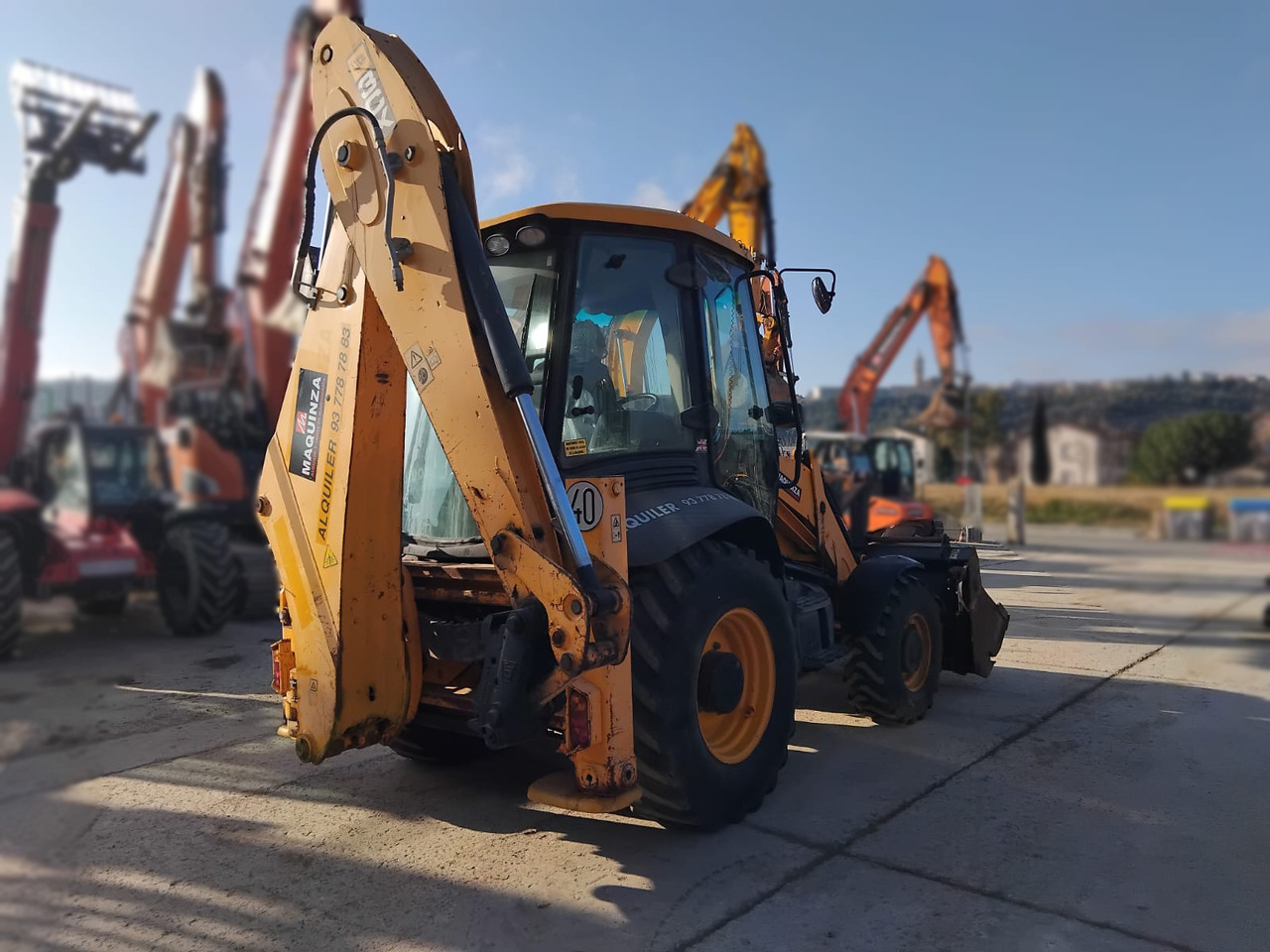 JCB 3CX-4T - מחפרון: תמונה 3 JCB 3CX-4T - מחפרון: תמונה 3