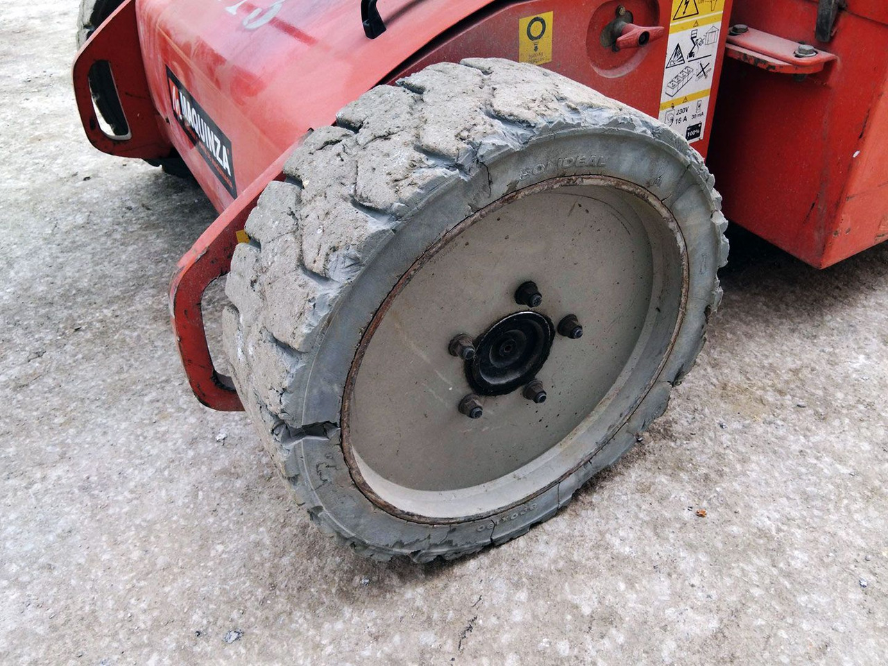 הַחכָּרָה  MANITOU 150AETJ C MANITOU 150AETJ C: תמונה 9