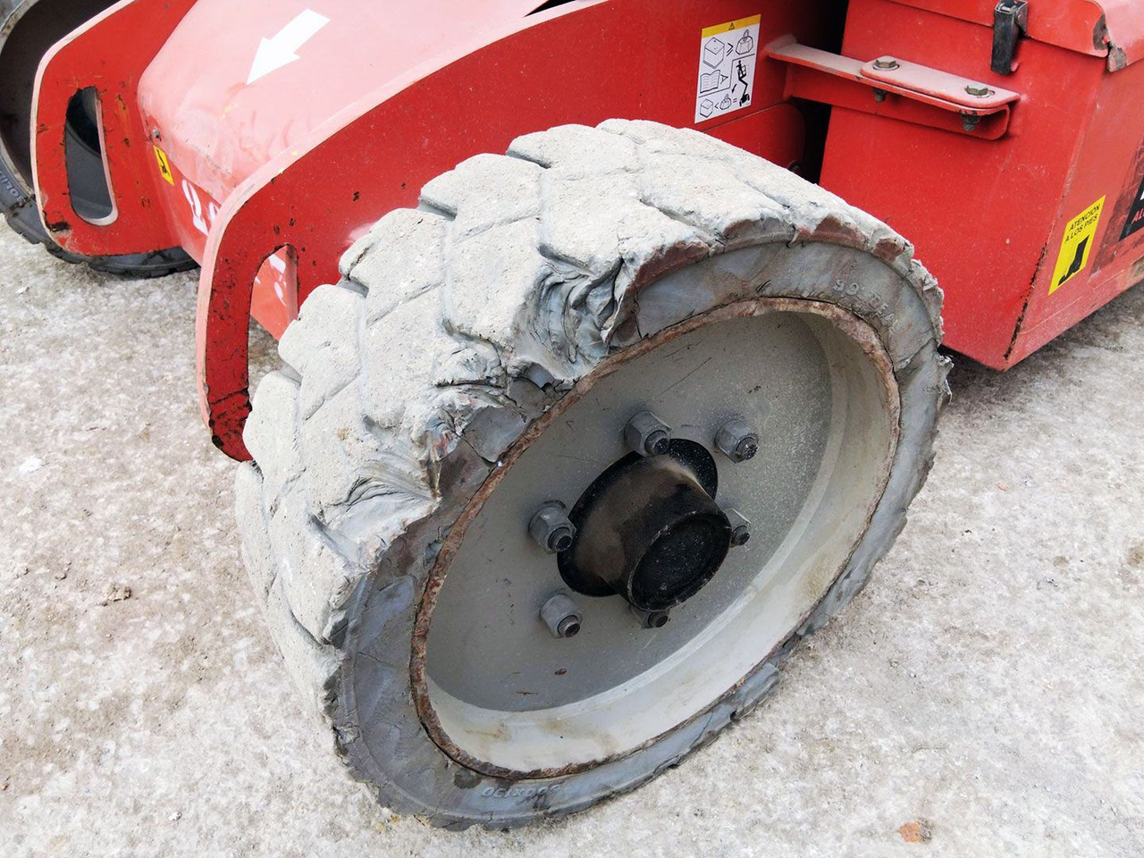 הַחכָּרָה  MANITOU 150AETJ C MANITOU 150AETJ C: תמונה 11