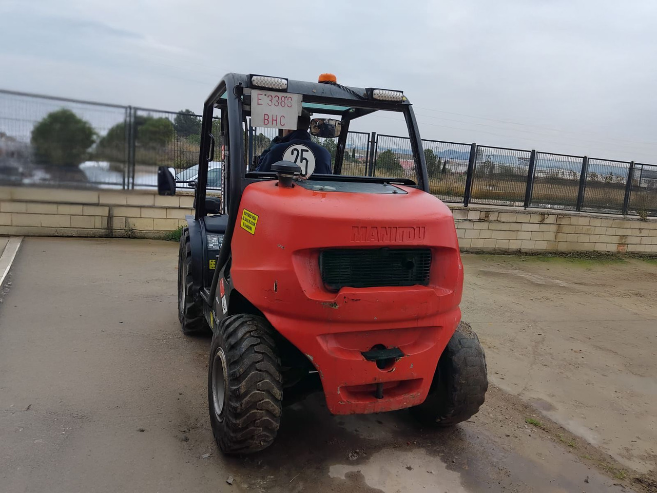 MANITOU MC18.4 D - מלגזת סולר: תמונה 4 MANITOU MC18.4 D - מלגזת סולר: תמונה 4
