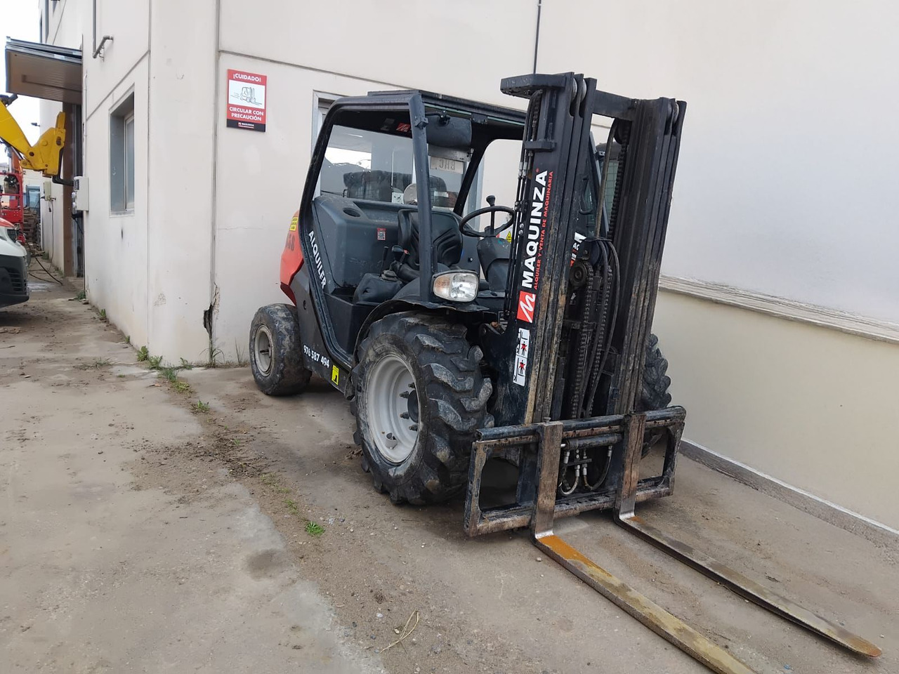 MANITOU MC18.4 D - מלגזת סולר: תמונה 3 MANITOU MC18.4 D - מלגזת סולר: תמונה 3
