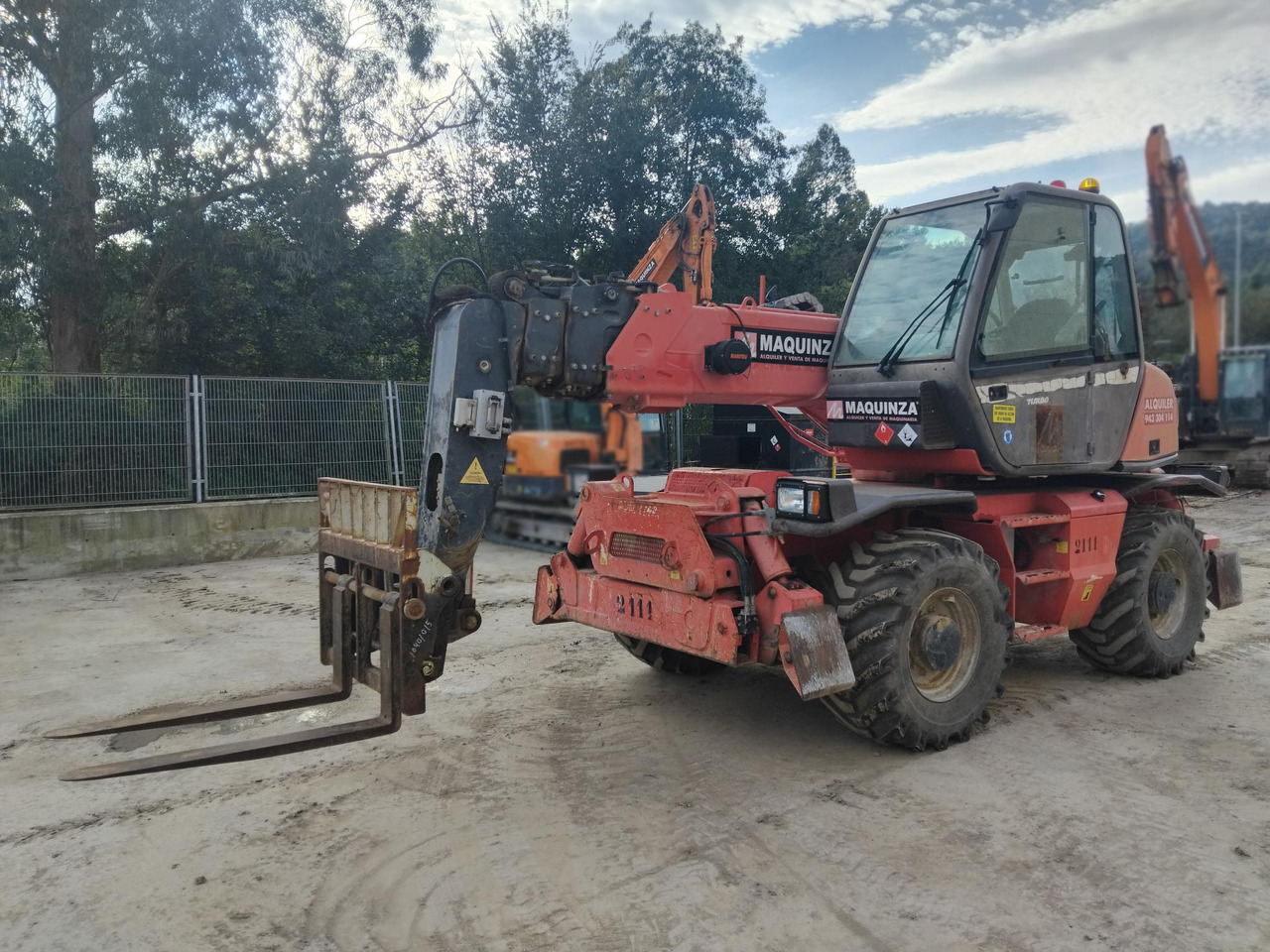 MANITOU MRT1742 - מפעיל טלסקופי: תמונה 4 MANITOU MRT1742 - מפעיל טלסקופי: תמונה 4