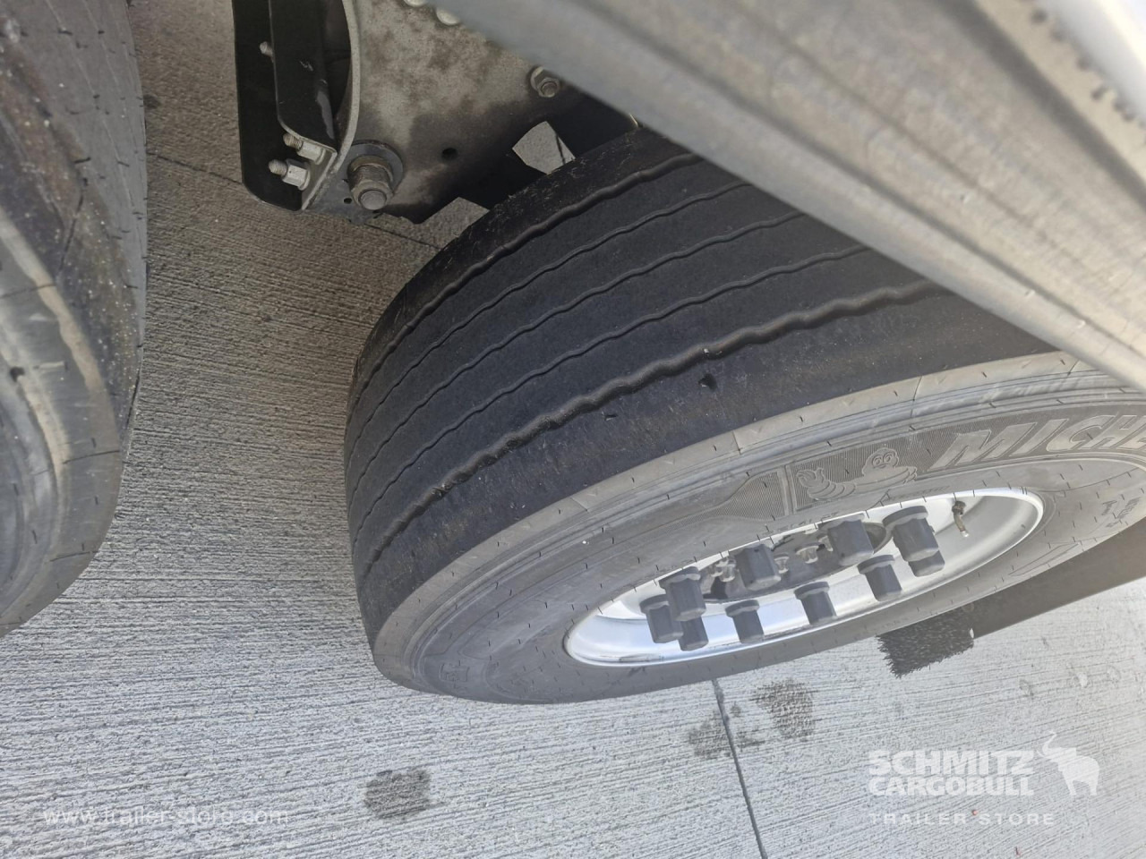 SCHMITZ Curtainsider Standard - סמיטריילר עם וילונות צד: תמונה 2 SCHMITZ Curtainsider Standard - סמיטריילר עם וילונות צד: תמונה 2
