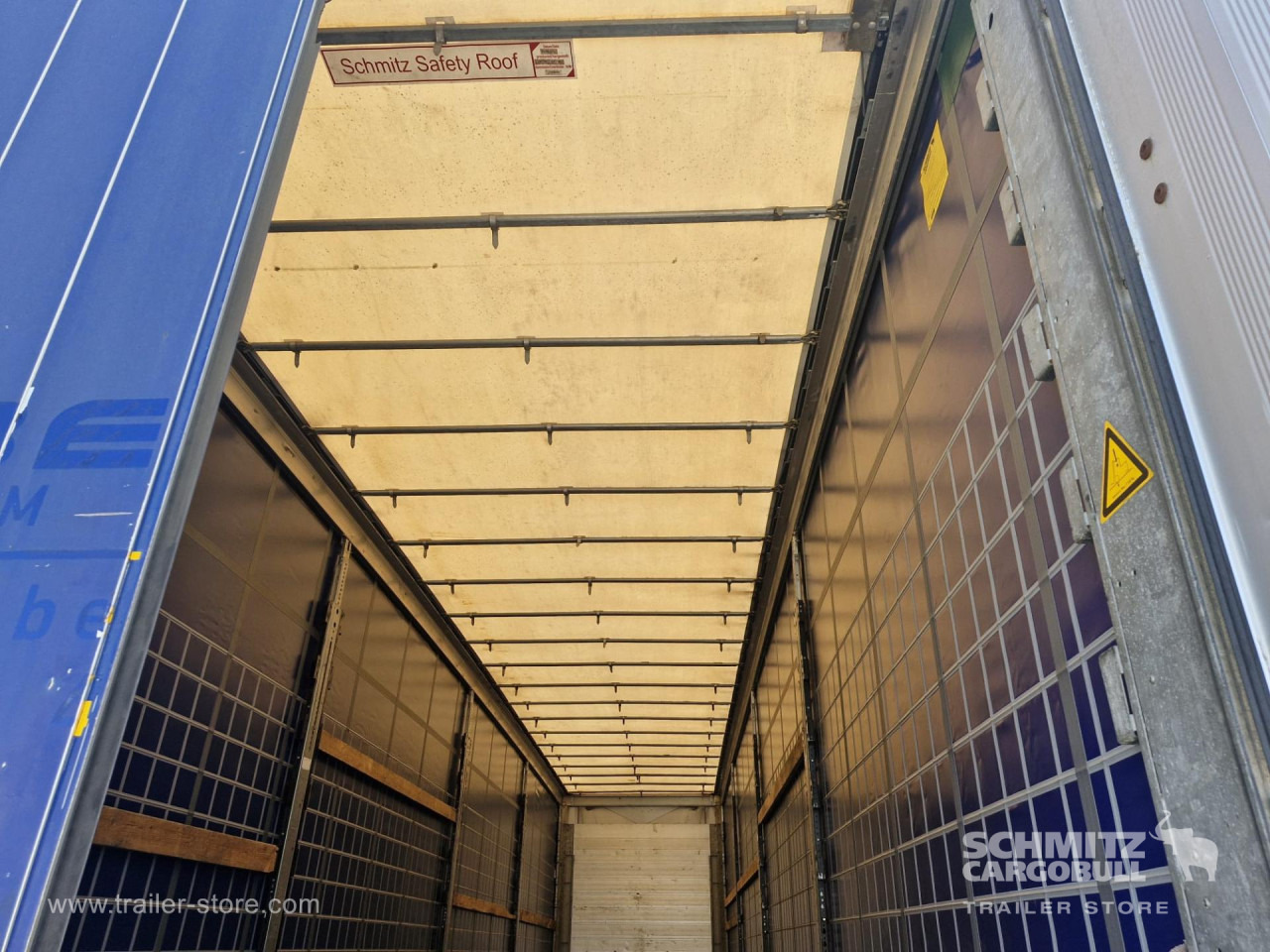 SCHMITZ Curtainsider Varios - סמיטריילר עם וילונות צד: תמונה 4 SCHMITZ Curtainsider Varios - סמיטריילר עם וילונות צד: תמונה 4