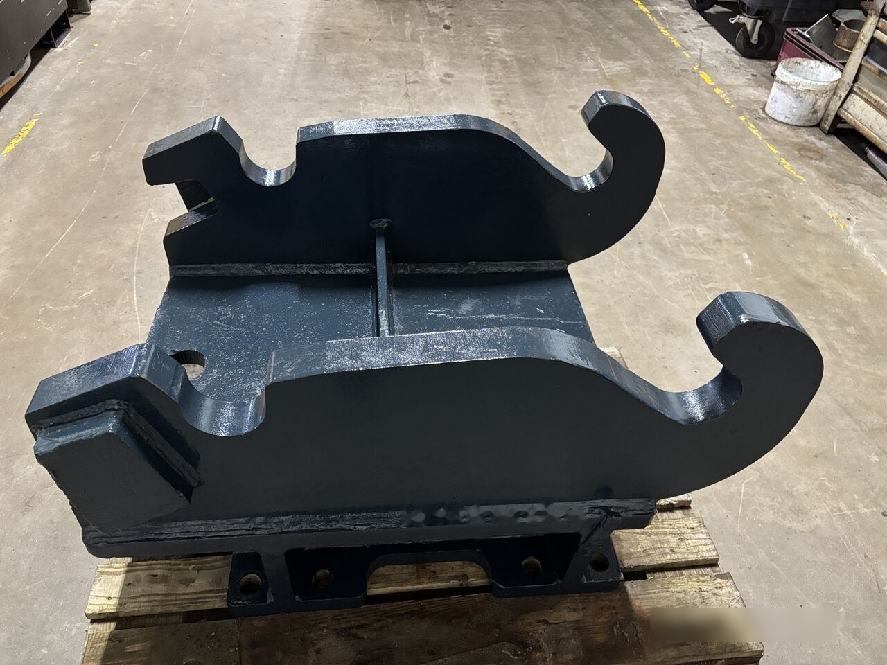 Caterpillar CW55 - מצמד מהיר עבור מחפר: תמונה 1 Caterpillar CW55 - מצמד מהיר עבור מחפר: תמונה 1