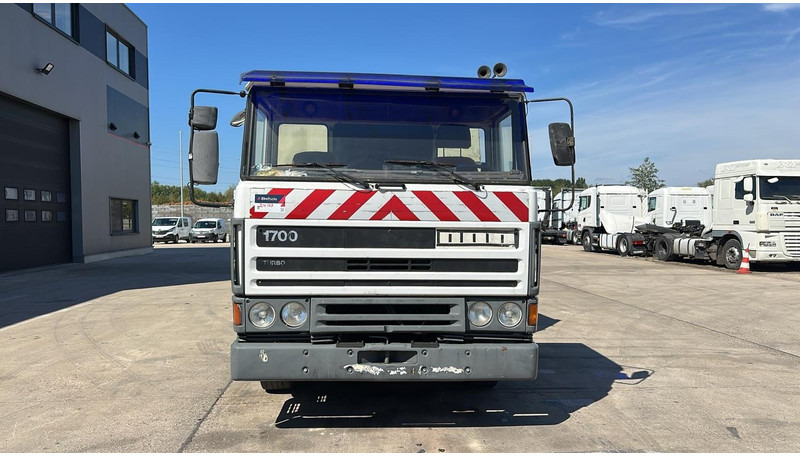 DAF 1700 ATI (MANUAL PUMP / EURO 2 / STEEL SUSP. / LAMES / CLEAN CONDITION) - מזהיר: תמונה 2 DAF 1700 ATI (MANUAL PUMP / EURO 2 / STEEL SUSP. / LAMES / CLEAN CONDITION) - מזהיר: תמונה 2