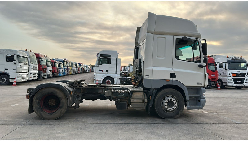 DAF 85 CF 410 (BOITE MANUELLE / MANUAL GEARBOX / GOOD CONDITION / BONNE ETAT) - יחידת טרקטור: תמונה 4 DAF 85 CF 410 (BOITE MANUELLE / MANUAL GEARBOX / GOOD CONDITION / BONNE ETAT) - יחידת טרקטור: תמונה 4
