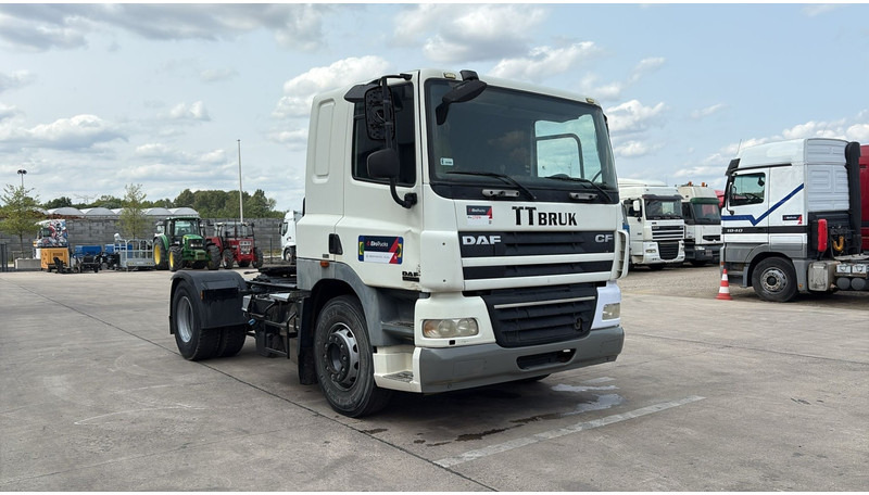 DAF 85 CF 410 (LOW CABIN / PETIT CABINE / TRES PROPRE / CLEAN CONDITION) - יחידת טרקטור: תמונה 3 DAF 85 CF 410 (LOW CABIN / PETIT CABINE / TRES PROPRE / CLEAN CONDITION) - יחידת טרקטור: תמונה 3
