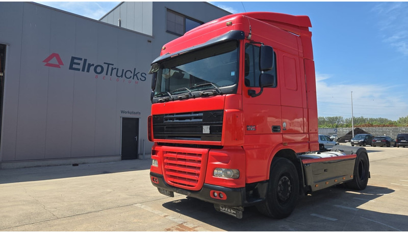 DAF XF 105.410 (BOITE MANUELLE / SUPER PROPRE !!! / TRES BONNE ETAT / AIRCO / MANUAL GEARBOX) - יחידת טרקטור: תמונה 1 DAF XF 105.410 (BOITE MANUELLE / SUPER PROPRE !!! / TRES BONNE ETAT / AIRCO / MANUAL GEARBOX) - יחידת טרקטור: תמונה 1