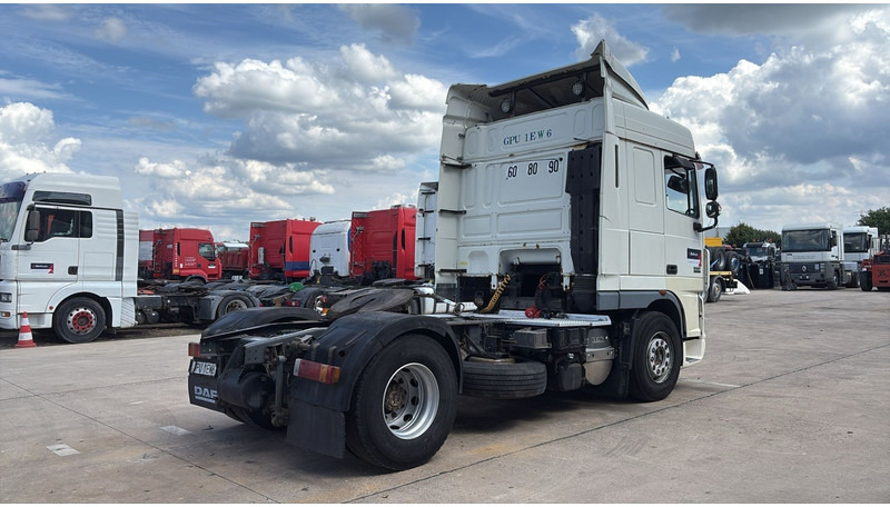 DAF XF 105.460 (AIRCO / GOOD CONDITION / BONNE ETAT) - יחידת טרקטור: תמונה 4 DAF XF 105.460 (AIRCO / GOOD CONDITION / BONNE ETAT) - יחידת טרקטור: תמונה 4