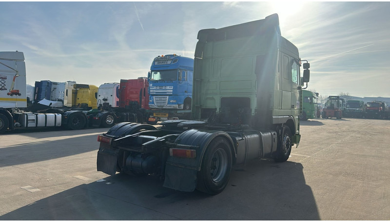 DAF XF 95.430 (EURO 2 / MANUAL PUMP / POMPE MANUELLE / BOITE MANUELLE) - יחידת טרקטור: תמונה 5 DAF XF 95.430 (EURO 2 / MANUAL PUMP / POMPE MANUELLE / BOITE MANUELLE) - יחידת טרקטור: תמונה 5