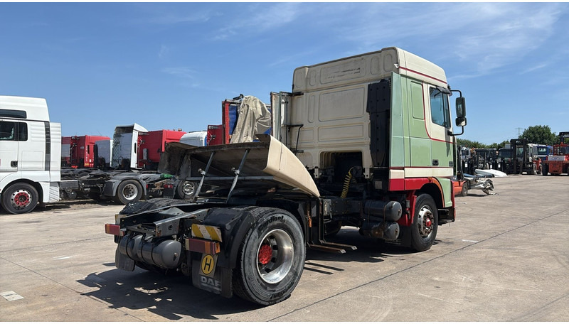 DAF XF 95.430 (EURO 3 / BOITE MANUELLE / MANUAL GEARBOX) - יחידת טרקטור: תמונה 5 DAF XF 95.430 (EURO 3 / BOITE MANUELLE / MANUAL GEARBOX) - יחידת טרקטור: תמונה 5