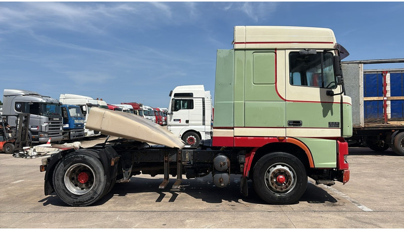 DAF XF 95.430 (EURO 3 / BOITE MANUELLE / MANUAL GEARBOX) - יחידת טרקטור: תמונה 4 DAF XF 95.430 (EURO 3 / BOITE MANUELLE / MANUAL GEARBOX) - יחידת טרקטור: תמונה 4
