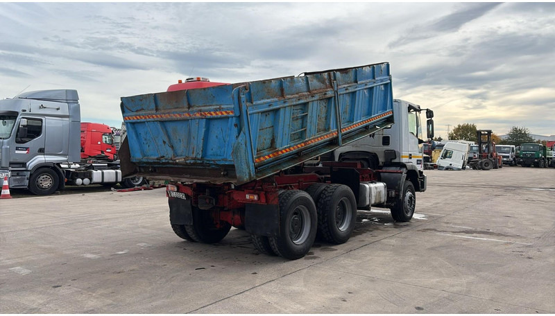 Iveco Eurotrakker 260 E 37 (POMPE MANUELLE / MANUAL PUMP / LAMES / STEEL SUSP. / BIG AXLE / GRANT PONT) - מזהיר: תמונה 4 Iveco Eurotrakker 260 E 37 (POMPE MANUELLE / MANUAL PUMP / LAMES / STEEL SUSP. / BIG AXLE / GRANT PONT) - מזהיר: תמונה 4