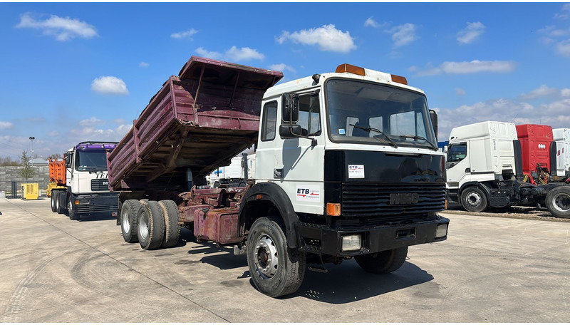 Iveco MAGIRUS 260 - 34 (LIVRAISON GRATUITE AU PORT D'ANVERS / POMPE MANUELLE) - מזהיר: תמונה 4 Iveco MAGIRUS 260 - 34 (LIVRAISON GRATUITE AU PORT D'ANVERS / POMPE MANUELLE) - מזהיר: תמונה 4