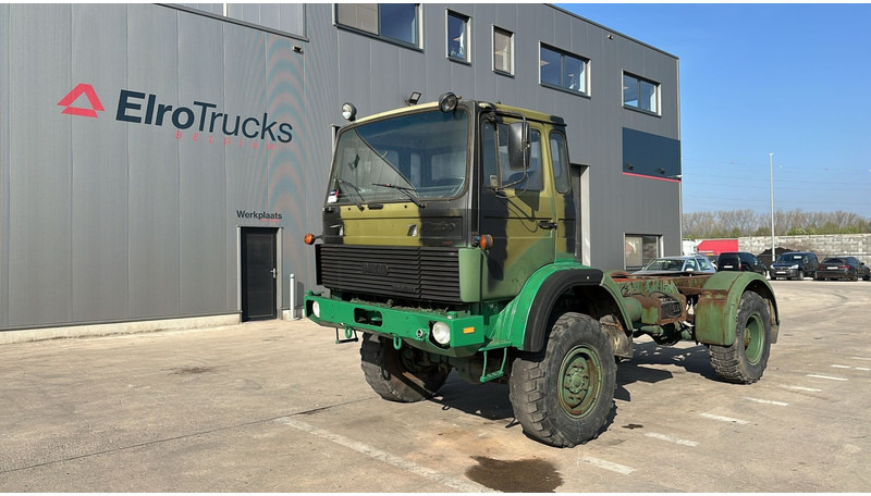 Iveco Magirus 110 - 16 (4X4 / 57000 KM / LAMES / GRAND PONT / 6 CYLINDRES EN LIGNE !! / MANUAL PUMP) - משאית עם שלדת תא: תמונה 1 Iveco Magirus 110 - 16 (4X4 / 57000 KM / LAMES / GRAND PONT / 6 CYLINDRES EN LIGNE !! / MANUAL PUMP) - משאית עם שלדת תא: תמונה 1