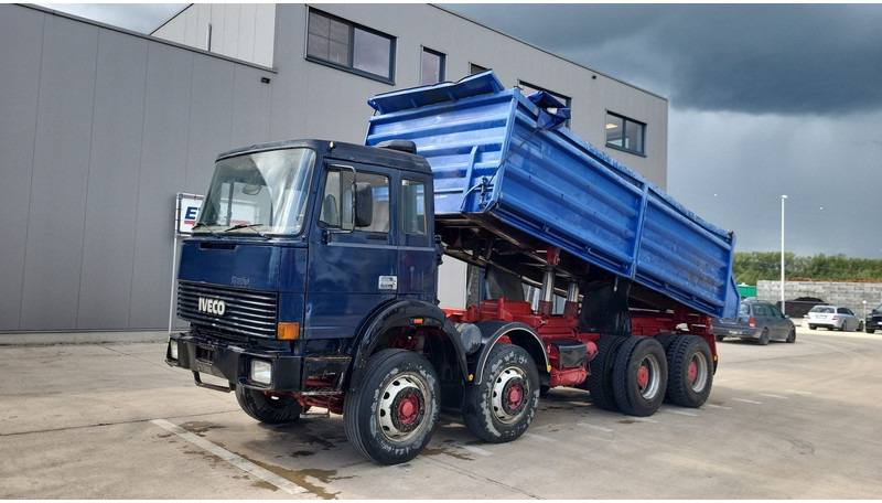 מזהיר Iveco Magirus 340-34 (GRAND PONT / LAMES / POMPE MANUELLE / PARFAIT): תמונה 1