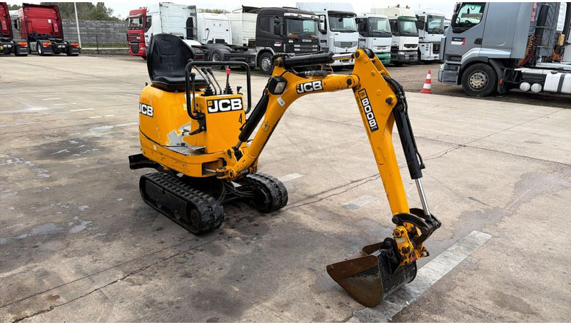 JCB 8008 (BE MACHINE / TOP CONDITION / 1898 H) - מיני מחפר: תמונה 3 JCB 8008 (BE MACHINE / TOP CONDITION / 1898 H) - מיני מחפר: תמונה 3